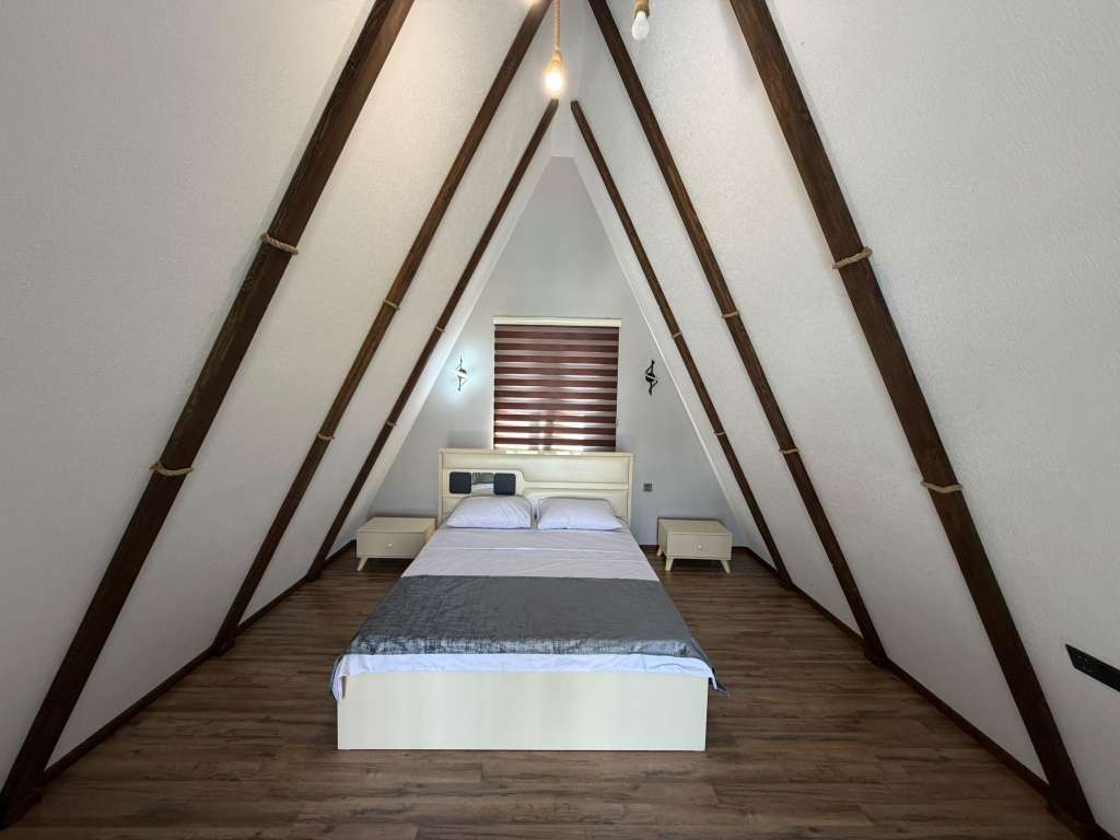 Quba 9G3C+V8V, Kuba 4000, Azerbaycan günlük kirayə A-Frame 250 AZN-a 3 otaqlı