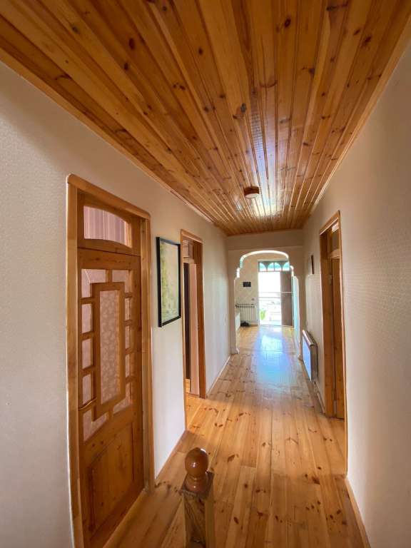 Qəbələ 2V2C+GXM, Kebele, Azerbaycan günlük kirayə Həyət evi / Villa 100 AZN-a 5 otaqlı