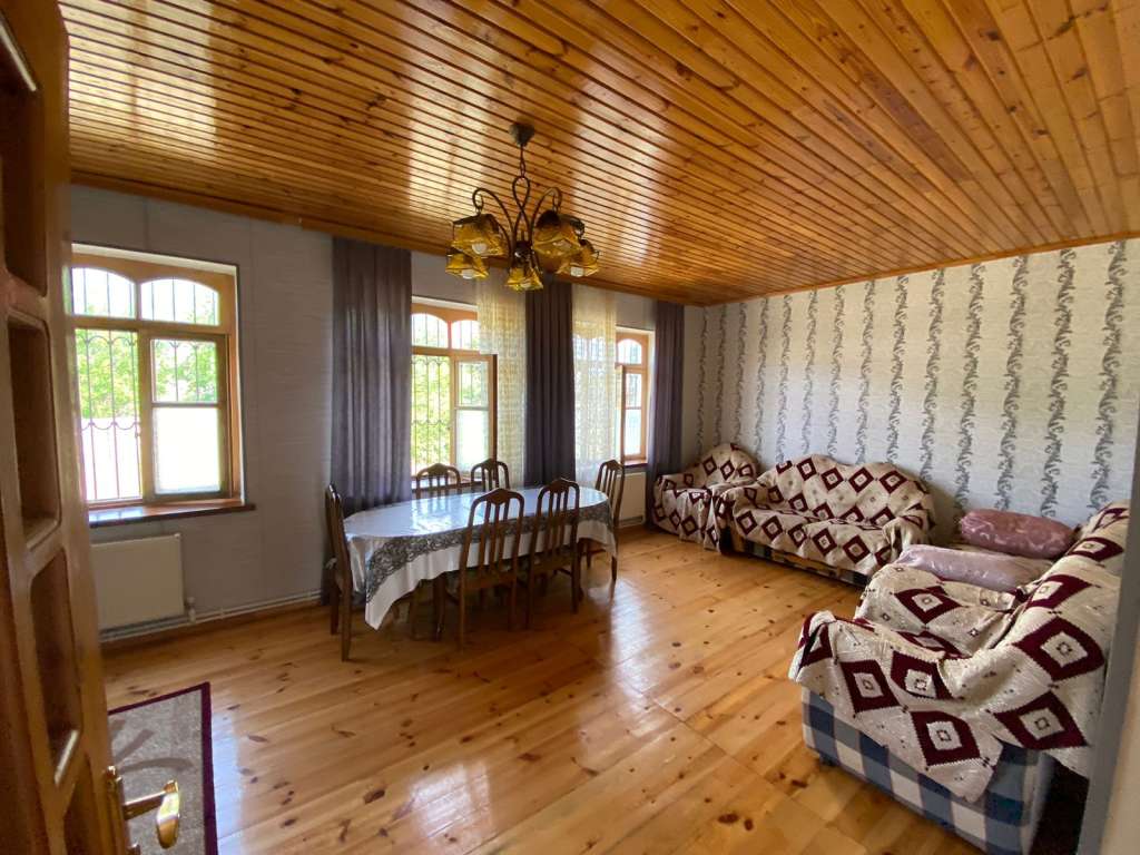 Qəbələ 2V2C+GXM, Kebele, Azerbaycan günlük kirayə Həyət evi / Villa 100 AZN-a 5 otaqlı