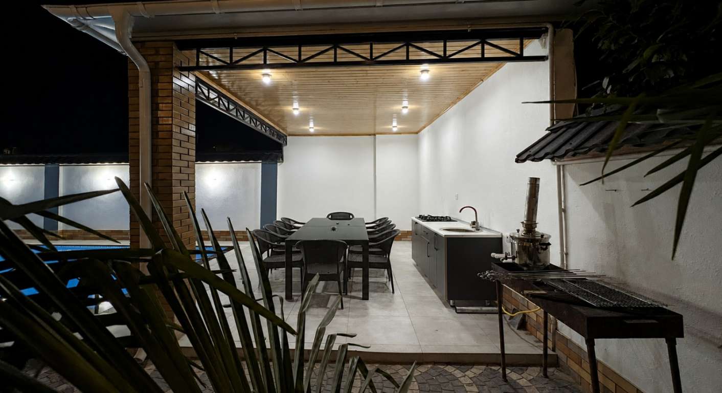 Qəbələ Cəfər Cabbarlı, Qəbələ, Azərbaycan günlük kirayə Həyət evi / Villa 250 AZN-a 7 otaqlı