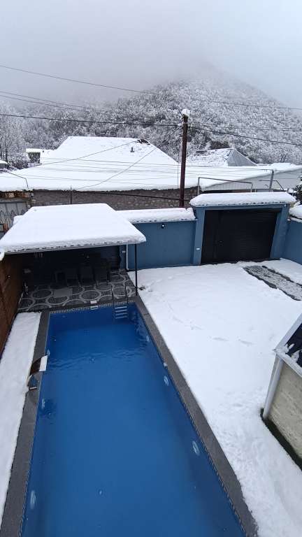 Şəki 65FH+52P, Şeki, Azerbaycan günlük kirayə Həyət evi / Villa 130 AZN-a 4 otaqlı